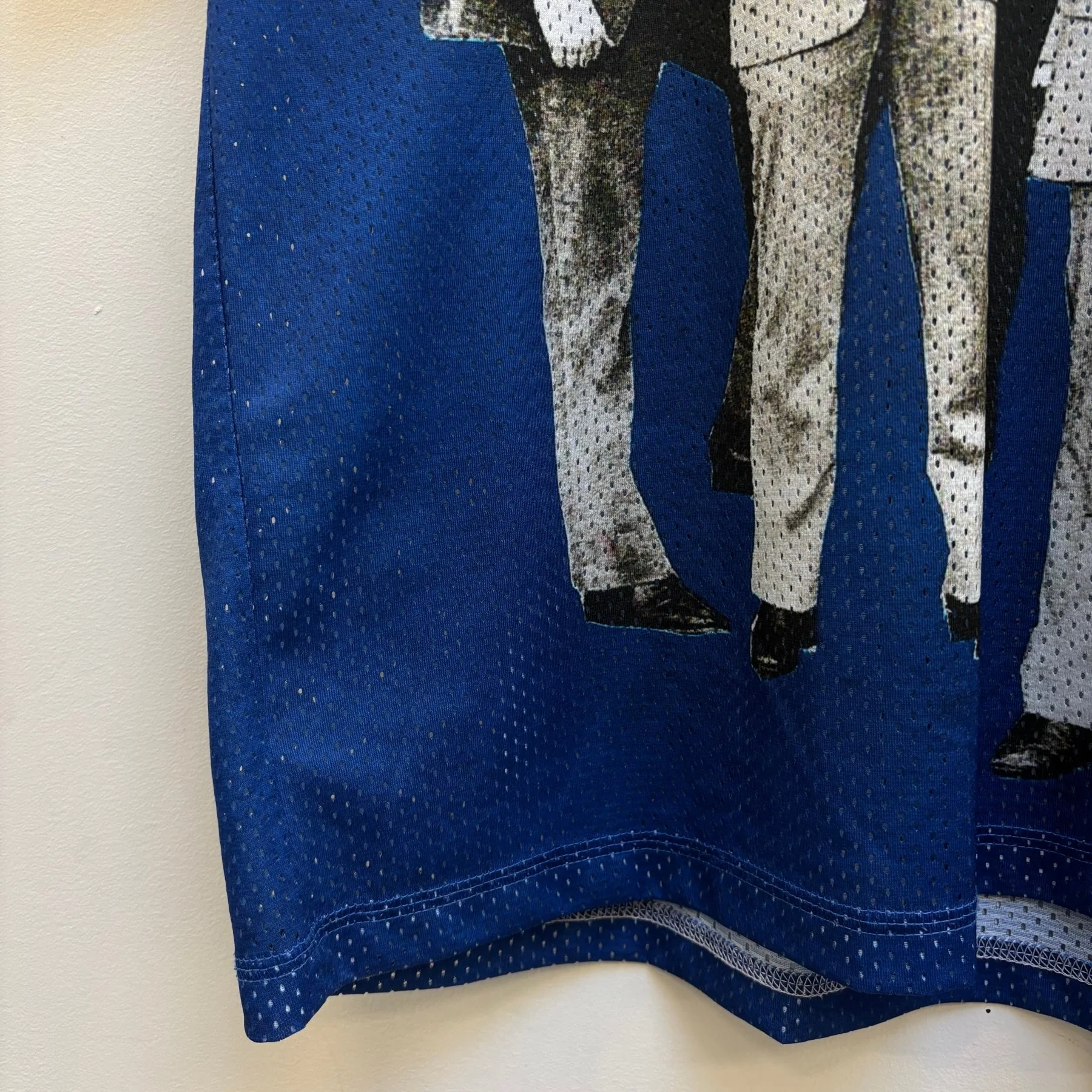 Kusikohc Perforated Jersey Graphic T-Shirt - Image 6
