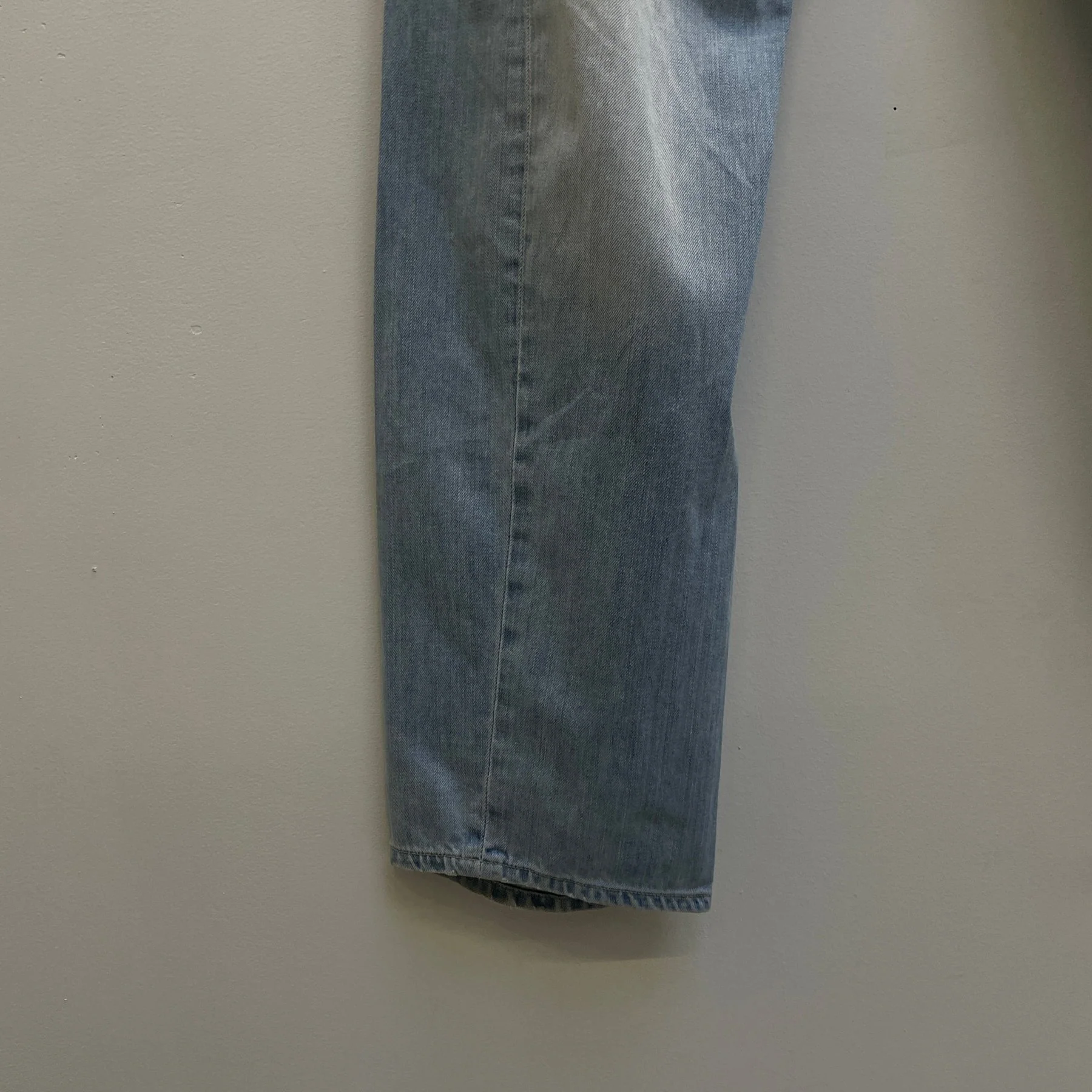 00s Levi’s Lightwash Engineered Jeans - Image 6