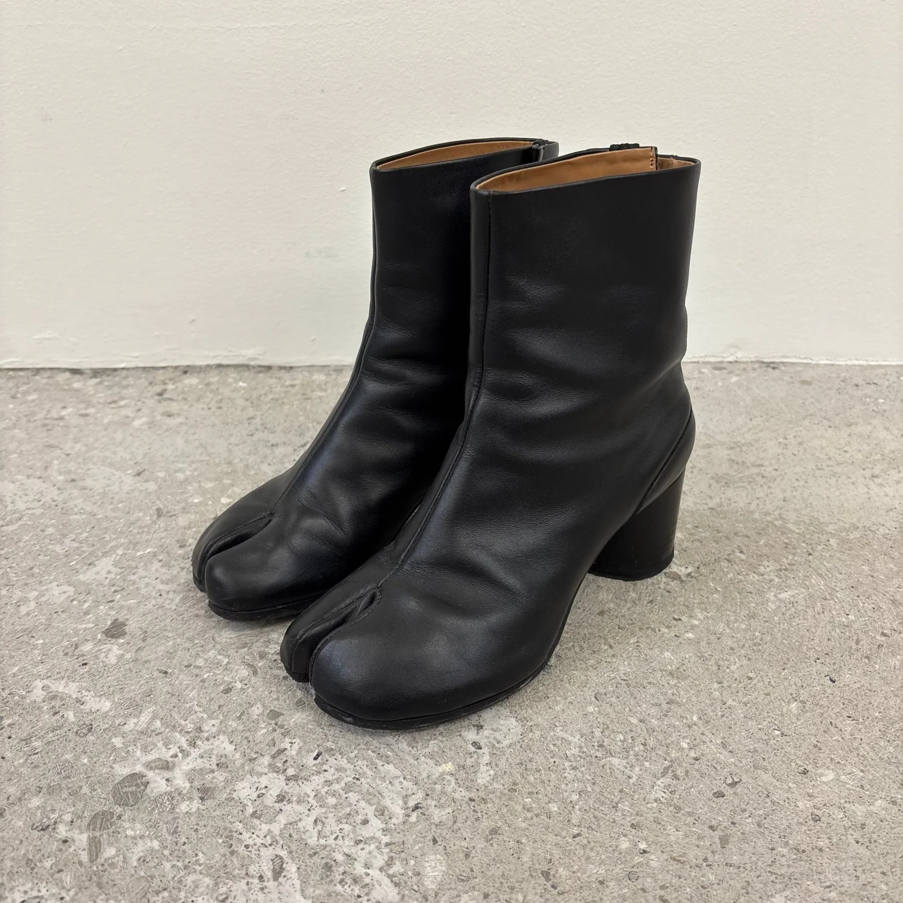 Maison Margiela Leather Tabi Heeled Boots - Image 2