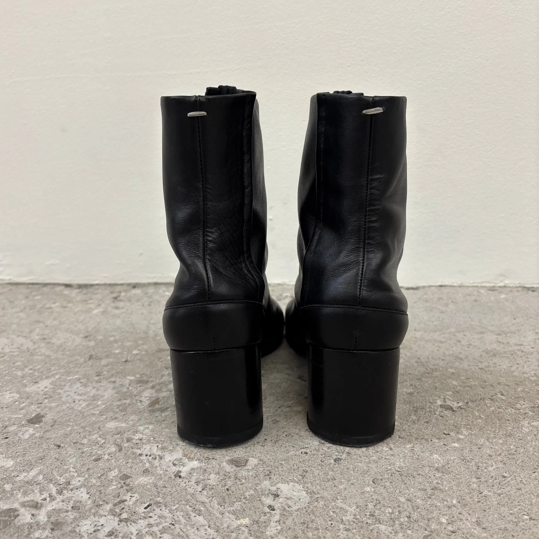 Maison Margiela Leather Tabi Heeled Boots - Image 4