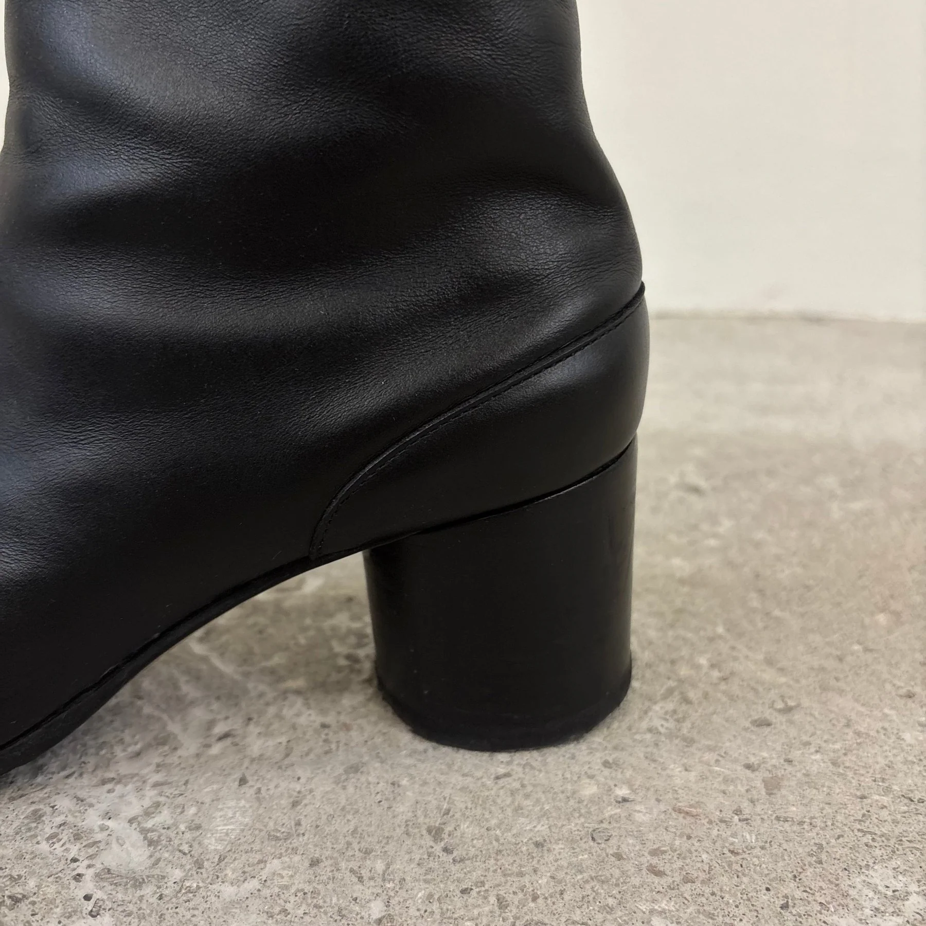Maison Margiela Leather Tabi Heeled Boots - Image 7