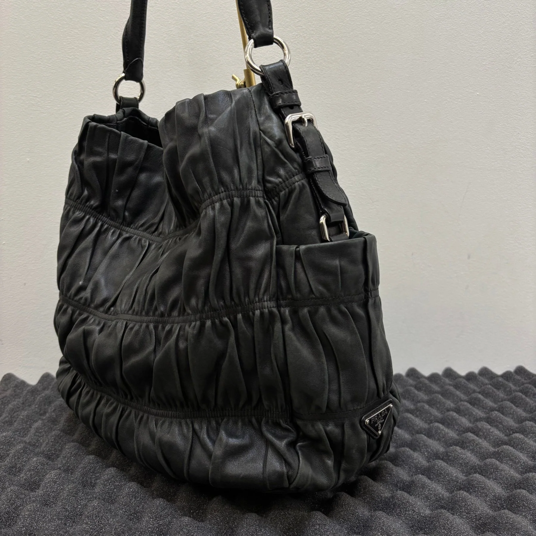 Prada Gaufre Leather Shoulder Hobo Bag - Image 11