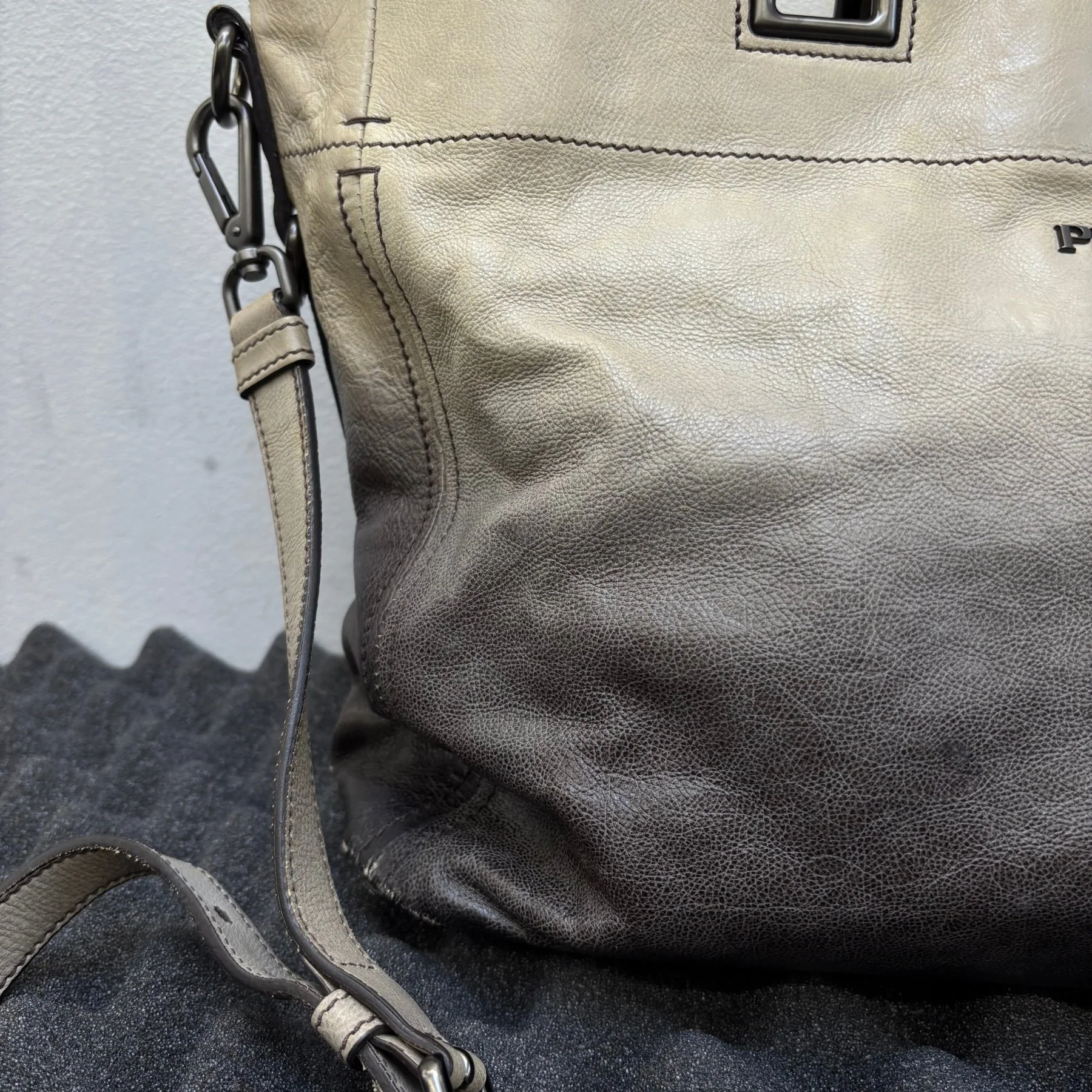 Prada Gradient Leather Shoulder Bag - Image 4