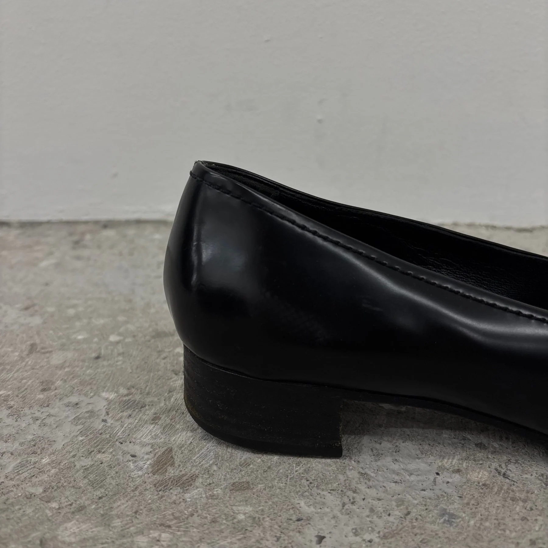 Prada Pointed Leather Heeled Loafers - Image 6