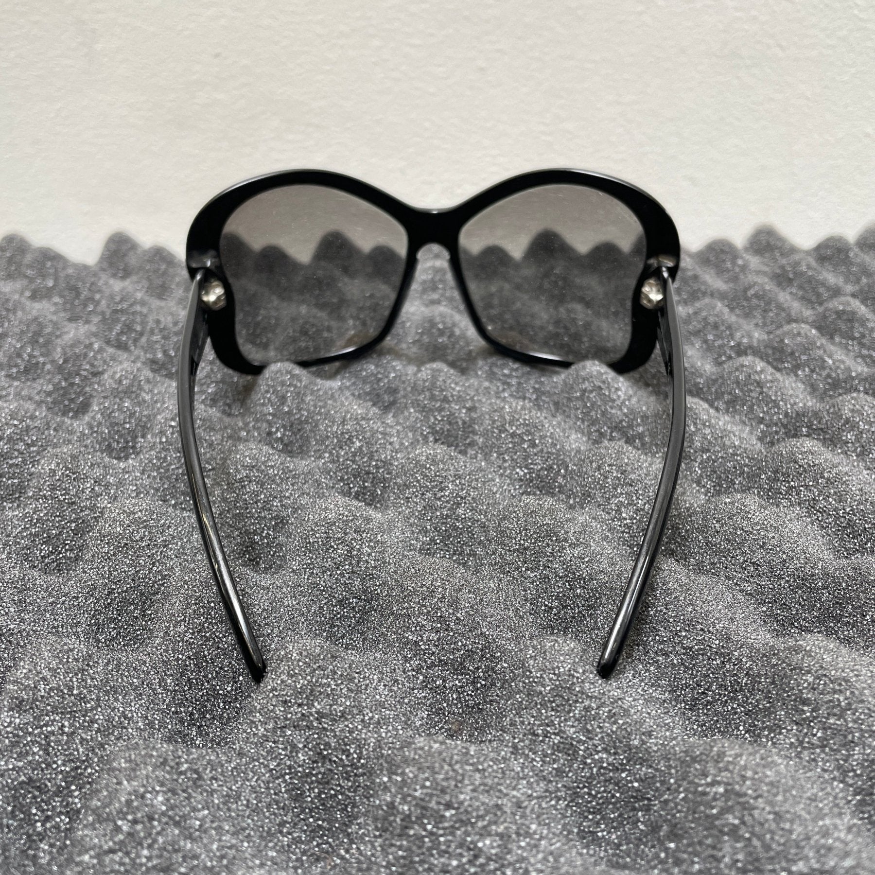 Prada SPR18I Butterfly Frame Black Sunglasses - Image 4