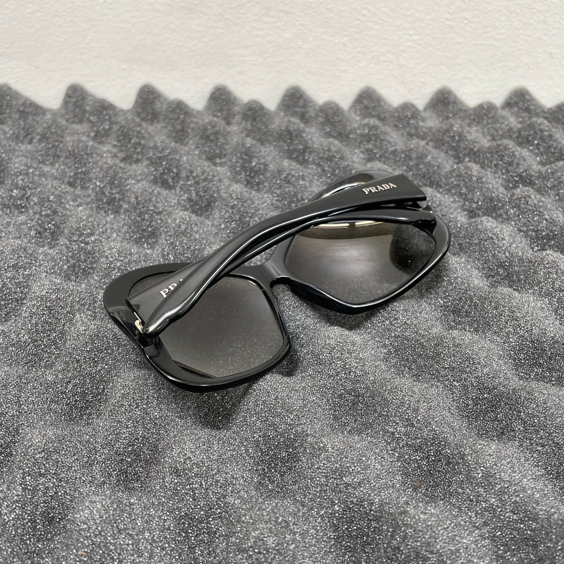 Prada SPR18I Butterfly Frame Black Sunglasses - Image 7