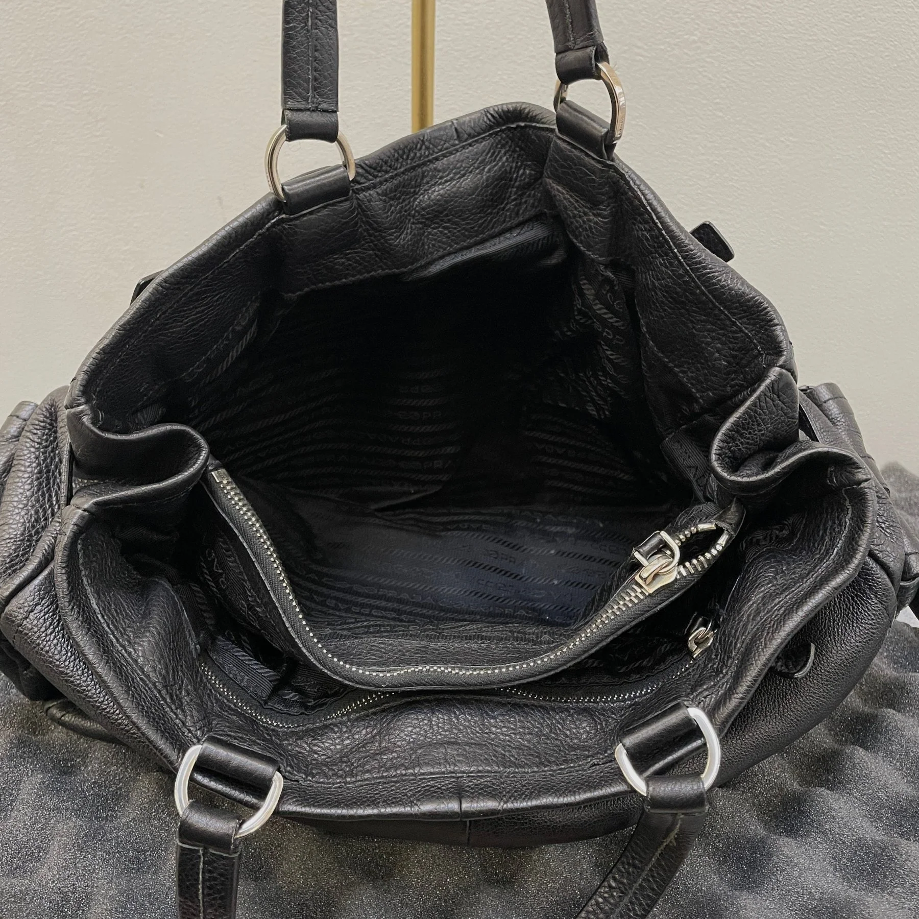 SS04 Prada Vitello Daino Side Pocket Leather Handbag - Image 10