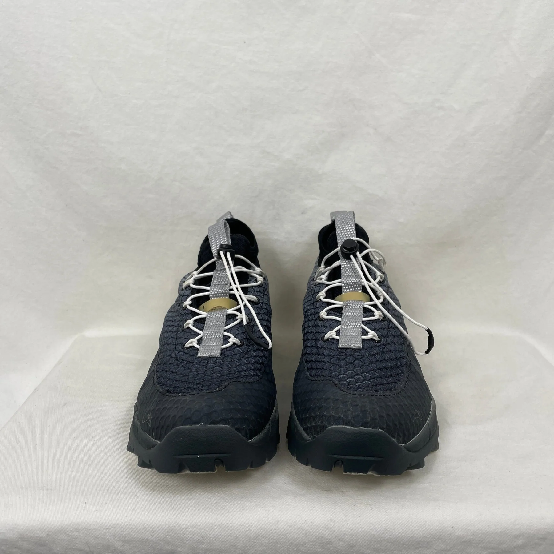 ROA Hiking Low Top Sneakers - Image 2
