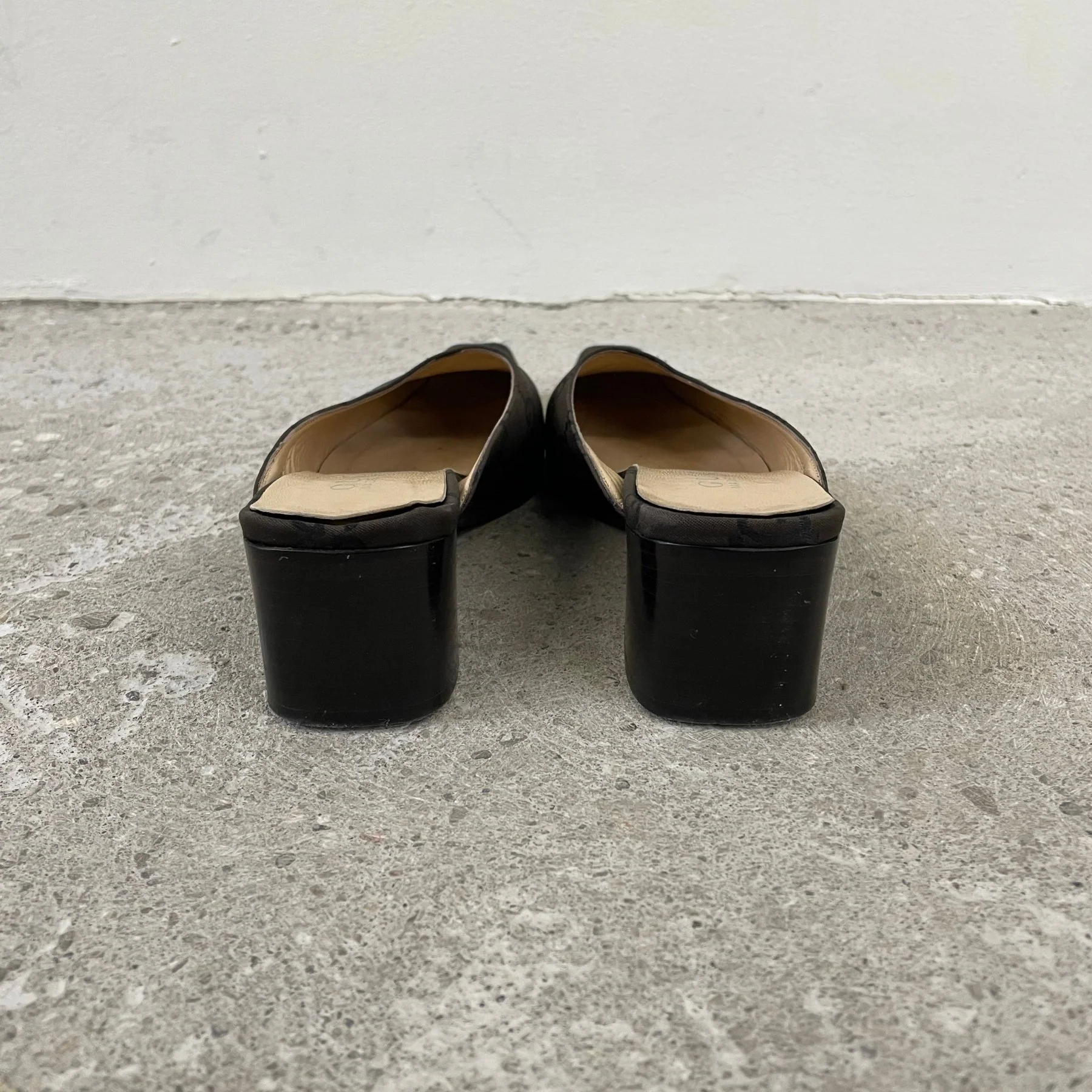 SAMPLE Gucci Monogram Low Block Heel Mules - Image 4