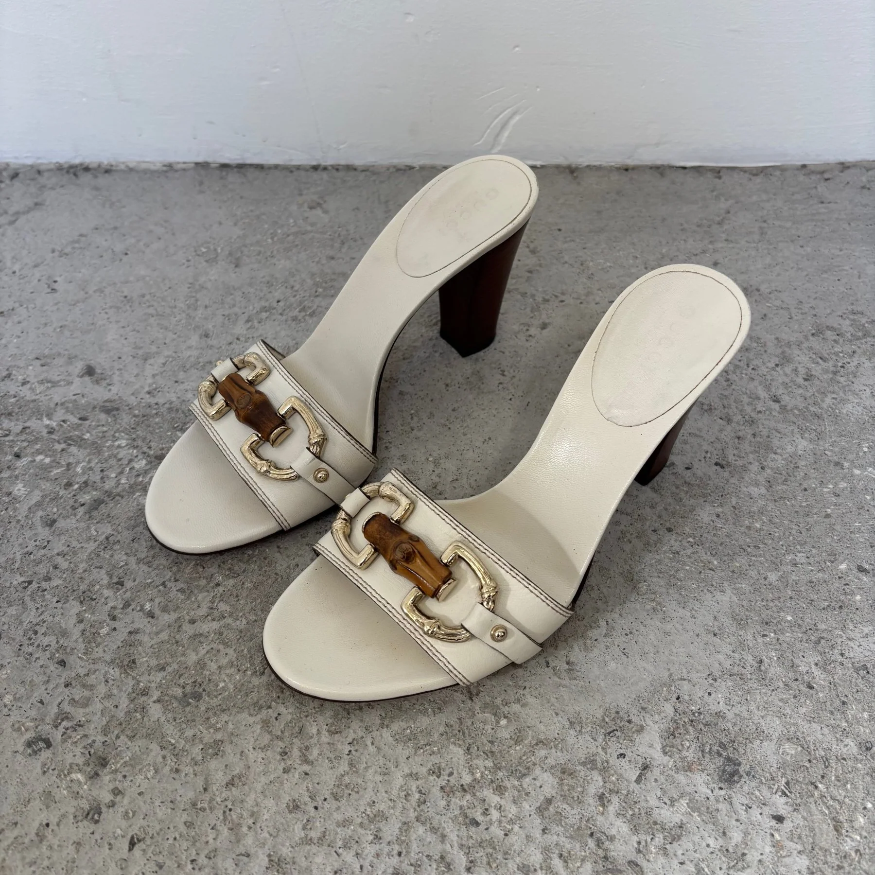 SS02 Gucci By Tom Ford Bamboo Horse Bit Leather Sandal Heels - Image 2