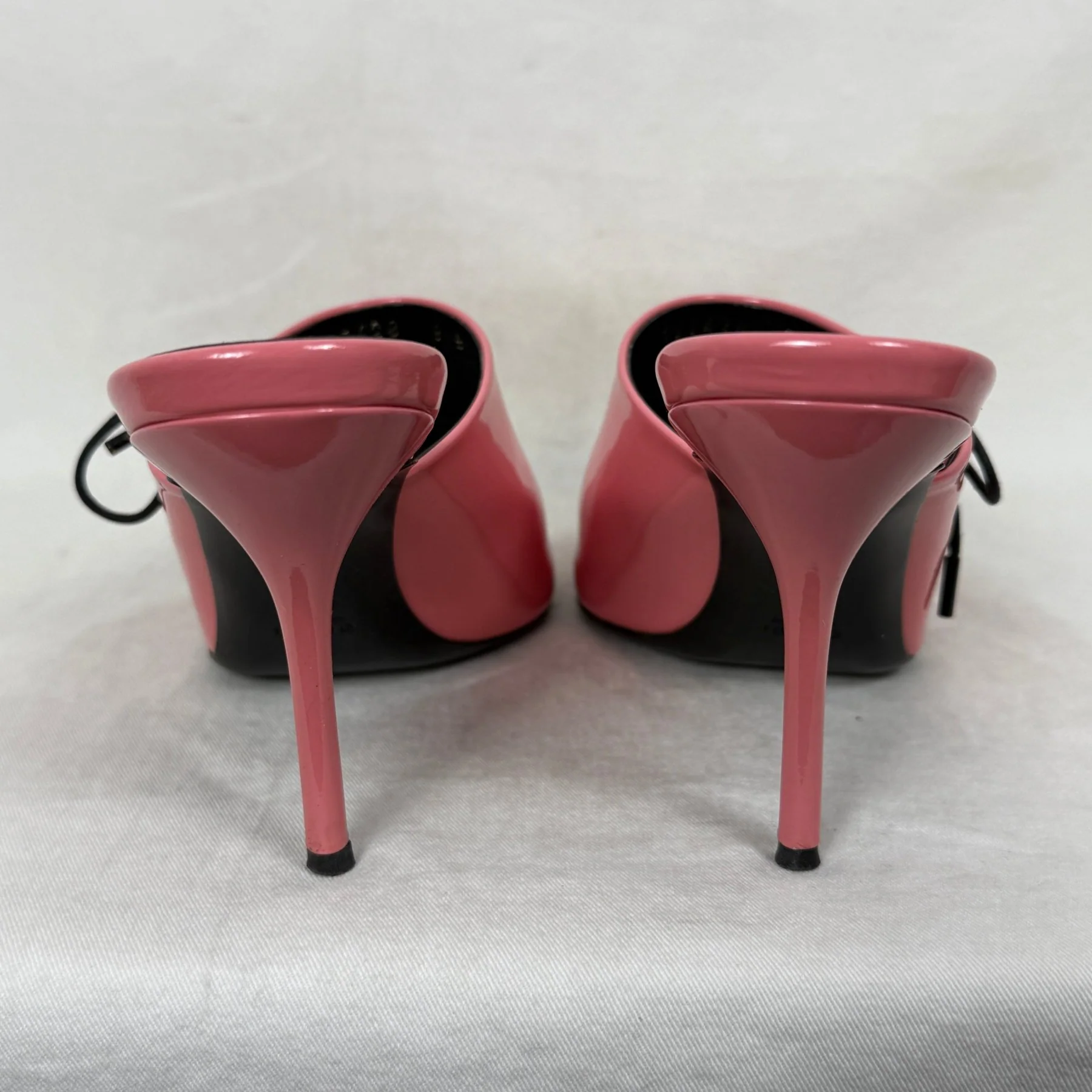 SS08 Gucci Patent Leather Mules - Image 4