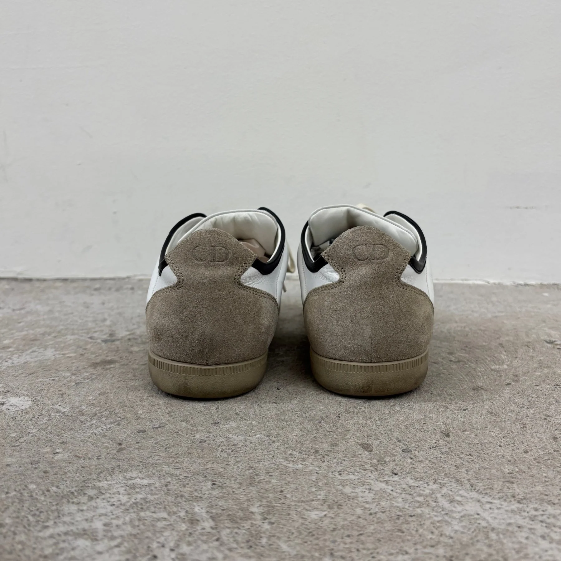 SS11 Dior Homme B18 Low Top Leather Sneakers - Image 4