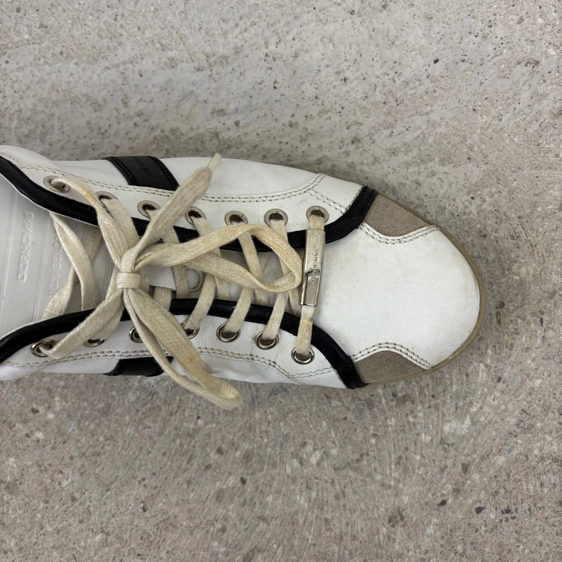 SS11 Dior Homme B18 Low Top Leather Sneakers - Image 5
