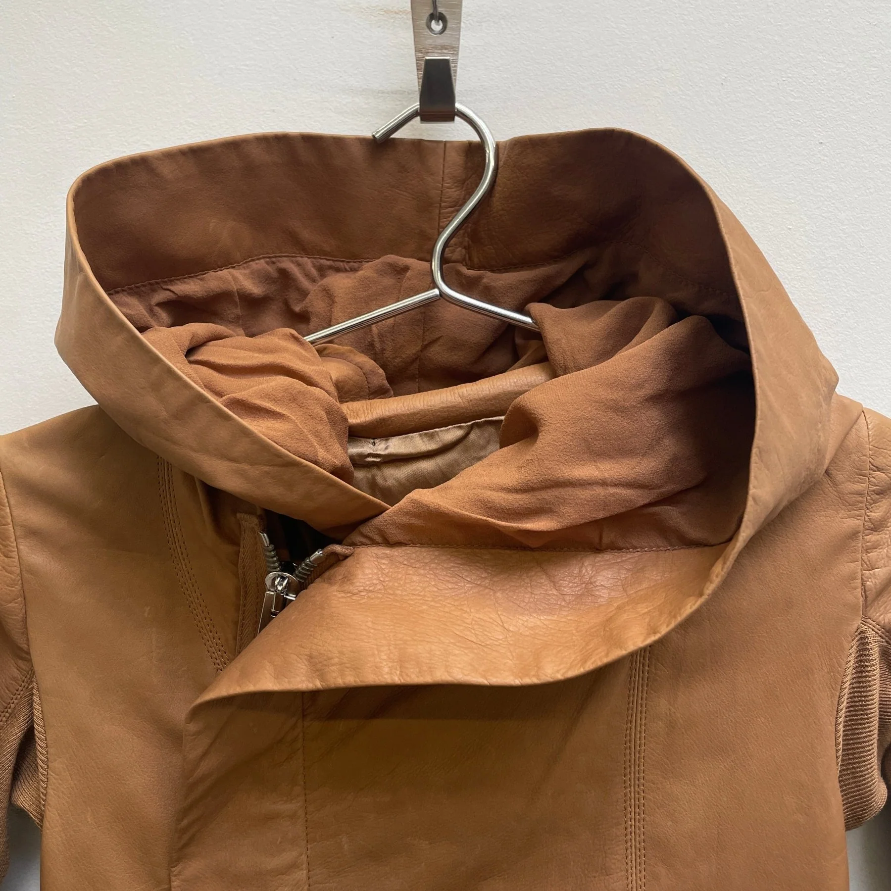 SS13 Rick Owens “ISLAND” Honey Leather Hooded Women’s Biker Jacket - Image 4