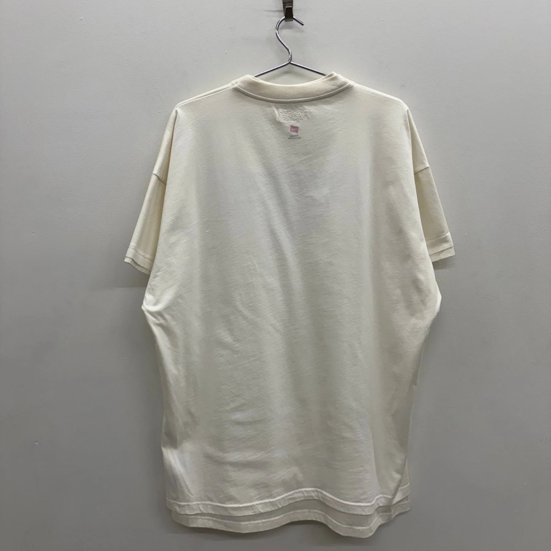 SS17 VETEMENTS Pour Femmes Oversized Double Layered Graphic T-Shirt - Image 2
