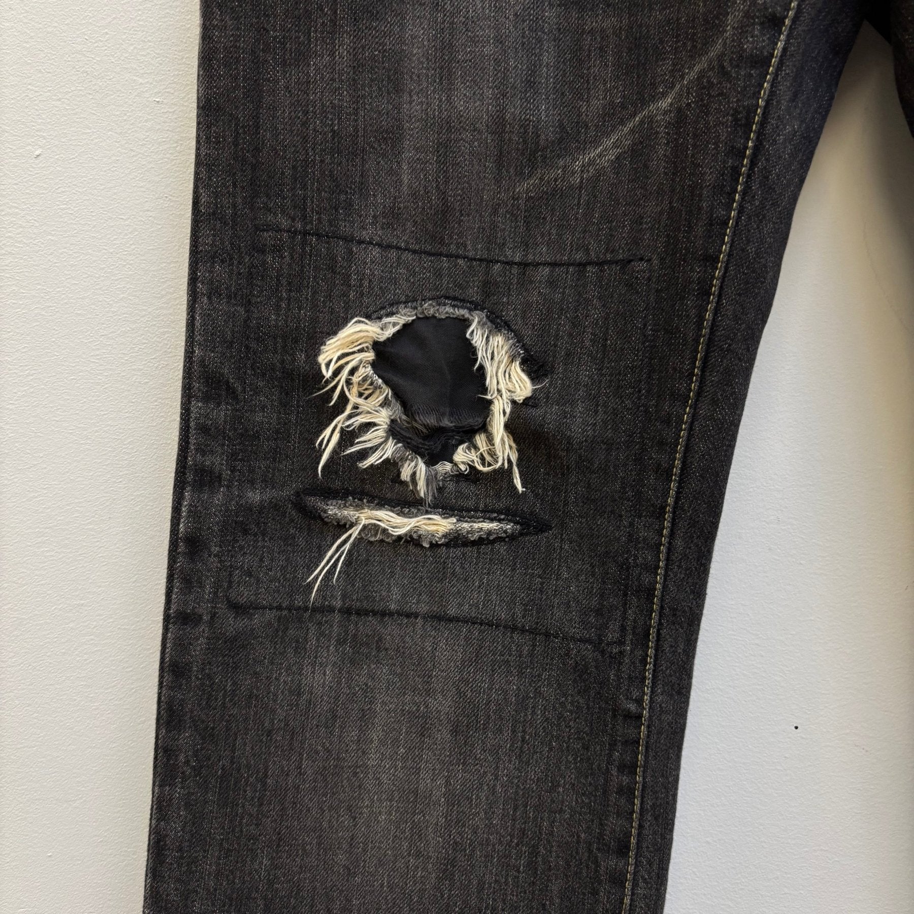 Tête Homme Acid Wash Distressed Denim Jeans - Image 5