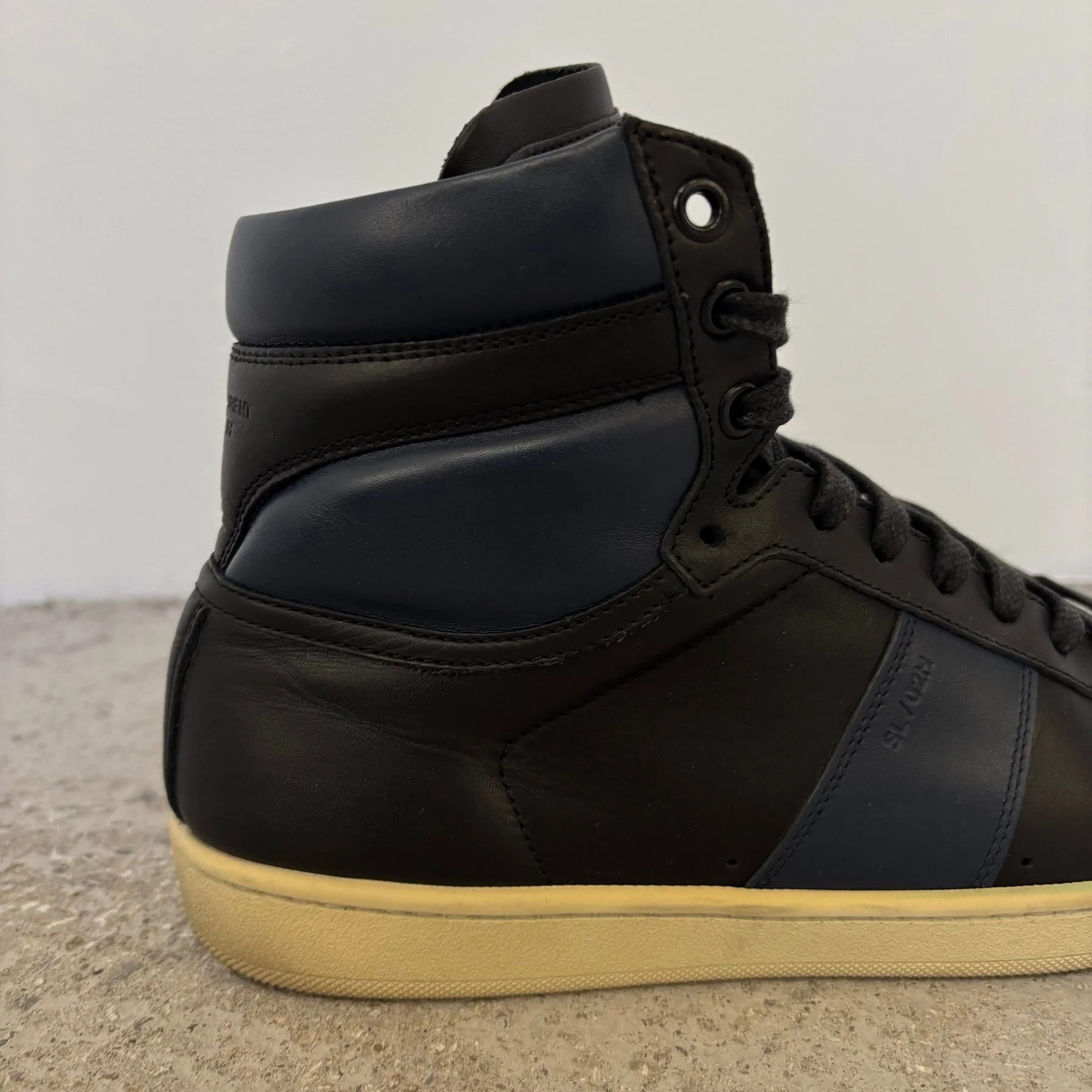 Yves Saint Laurent High-Top Leather Sneakers - Image 5