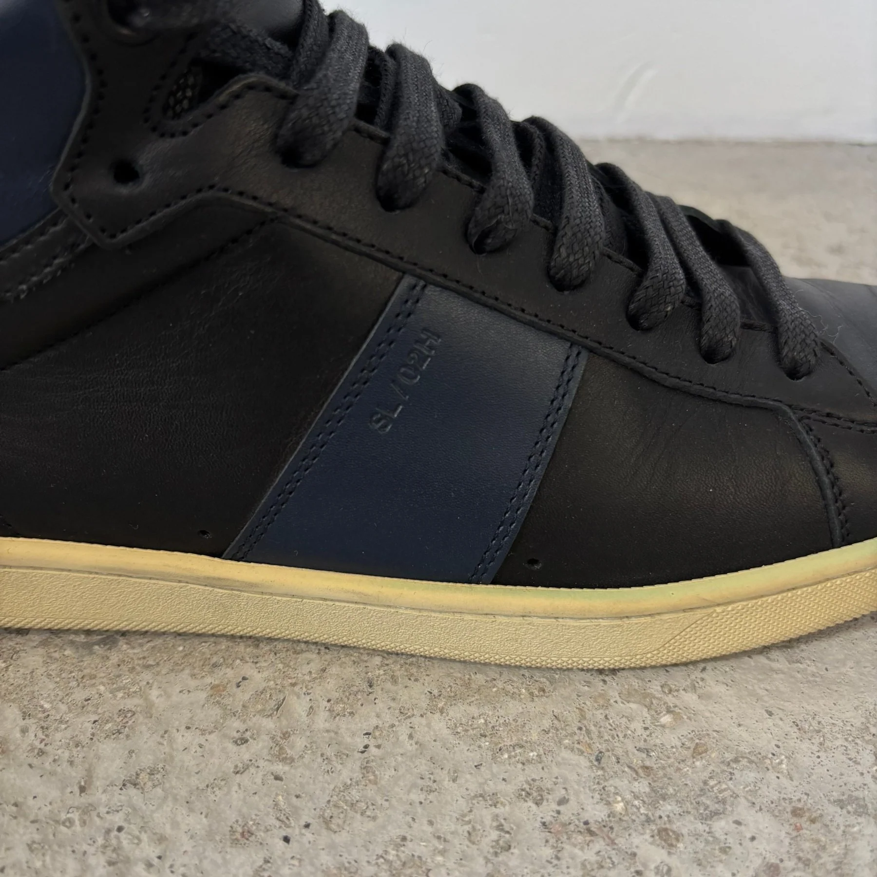 Yves Saint Laurent High-Top Leather Sneakers - Image 6